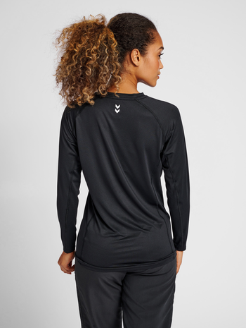 hmlGG12 TRAINING TEE L/S WOMAN, BLACK, model