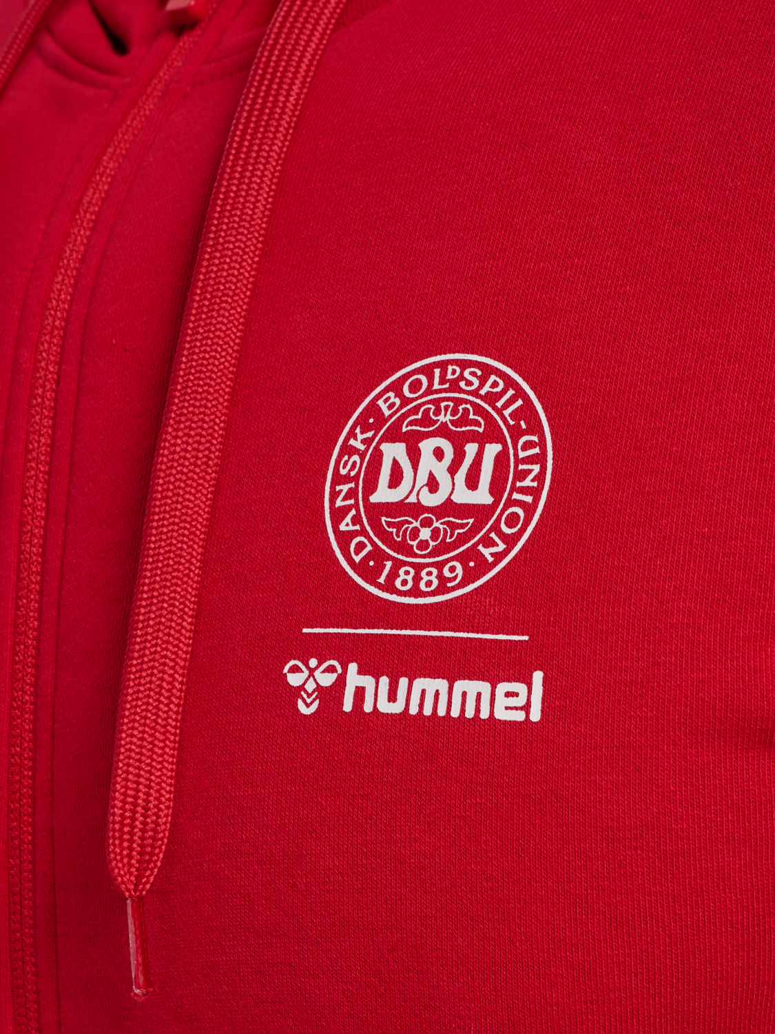 DBU 26 FAN RED-WHITE ZIP HOOD, TANGO RED/WHITE, packshot