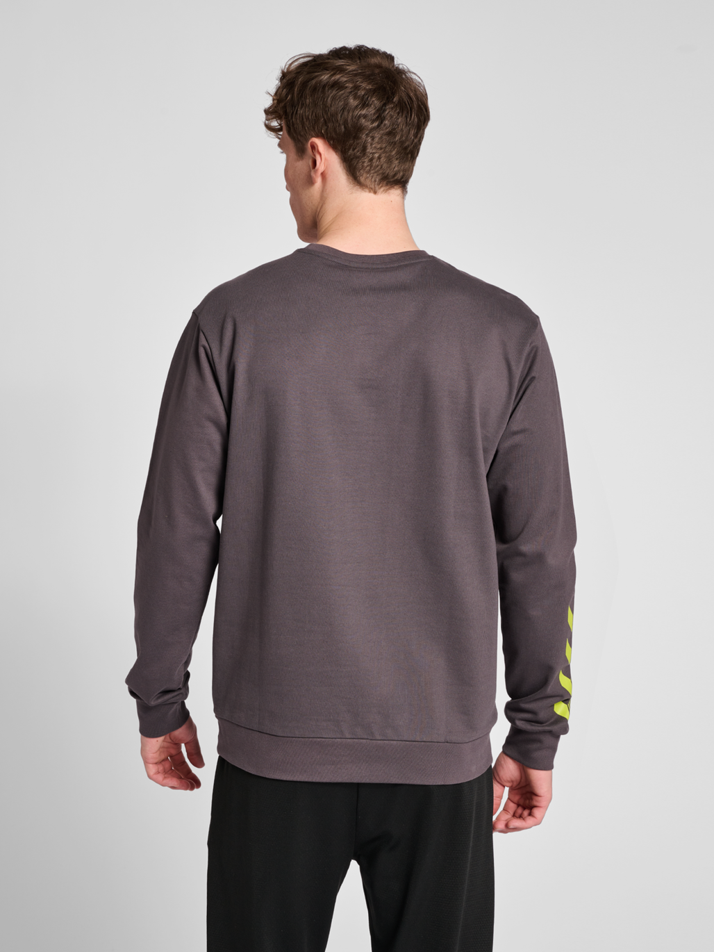 hmlOFFGRID COTTON SWEATSHIRT, 2172, model