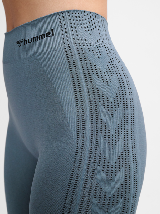 hmlMT SHAPING SEAMLESS MW TIGHTS, STORMY WEATHER, model