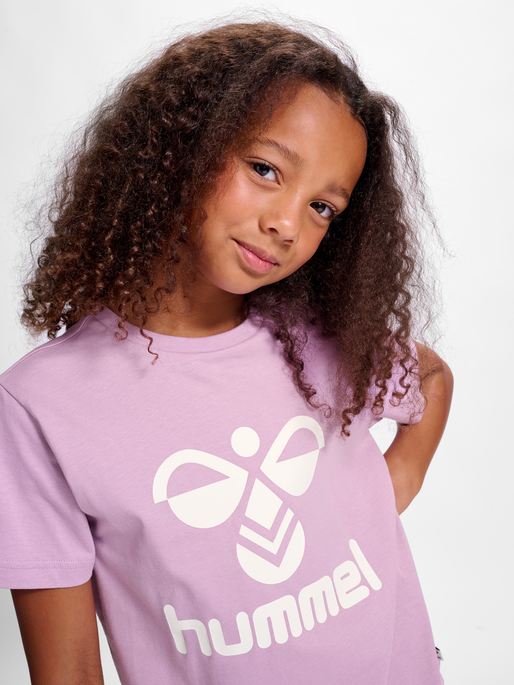 hmlTRES T-SHIRT S/S, LAVENDER MIST, model