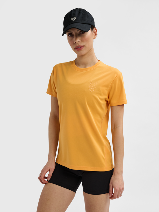 hmlACTIVE PL JERSEY S/S WOMAN, BLAZING ORANGE, model