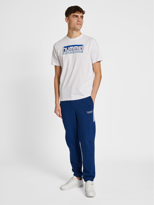 hmlLGC ROWAN T-SHIRT, WHITE, model