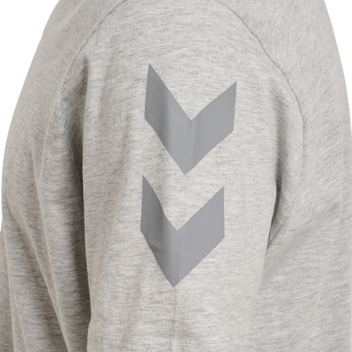 hmlLEGACY CHEVRON T-SHIRT PLUS, GREY MELANGE, packshot