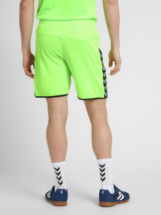 hmlAUTHENTIC POLY SHORTS, GREEN GECKO, model