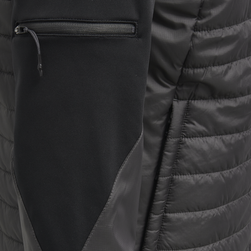 hmlNORTH HYBRID JACKET, BLACK, packshot