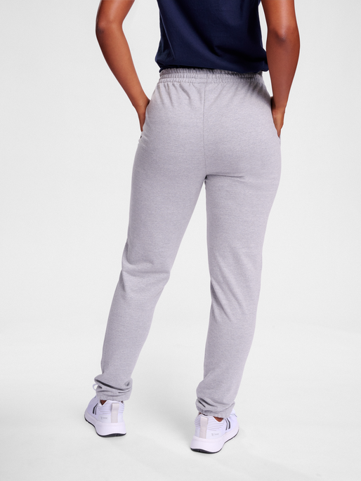 hmlGO 2.0 SWEATPANTS WOMAN, GREY MELANGE, model