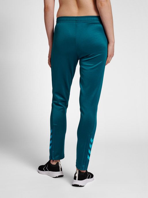 hmlCORE XK POLY PANTS WOMAN, BLUE CORAL, model