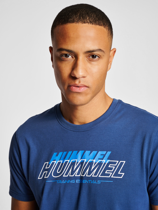 hmlTE JEFF COTTON T-SHIRT, 7954, model