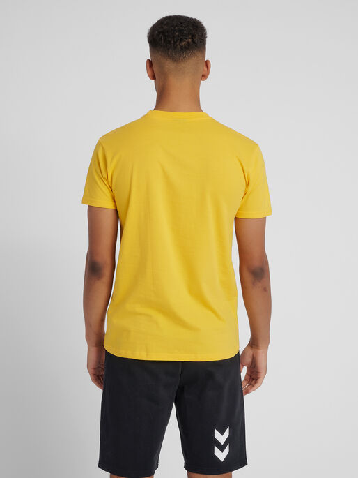 HMLGO COTTON LOGO T-SHIRT S/S, SPORTS YELLOW, model