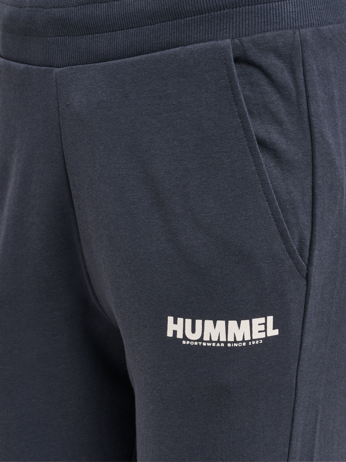 hmlLEGACY WOMAN TAPERED PANTS, BLUE NIGHTS, packshot