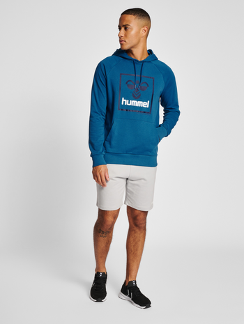 hmlISAM 2.0 HOODIE, DARK BLUE, model