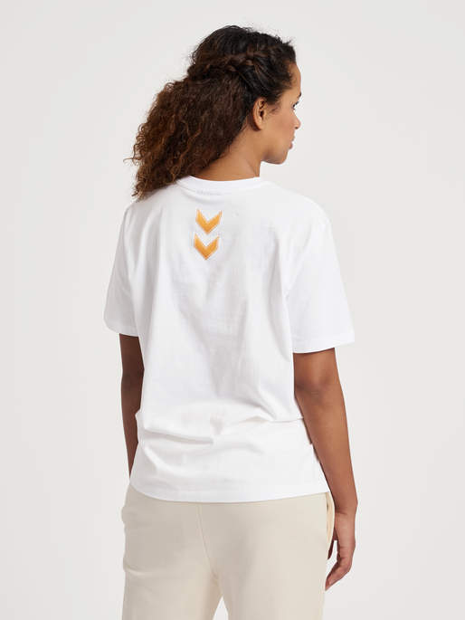 hmlHIVE AIDEN T-SHIRT, 9001, model