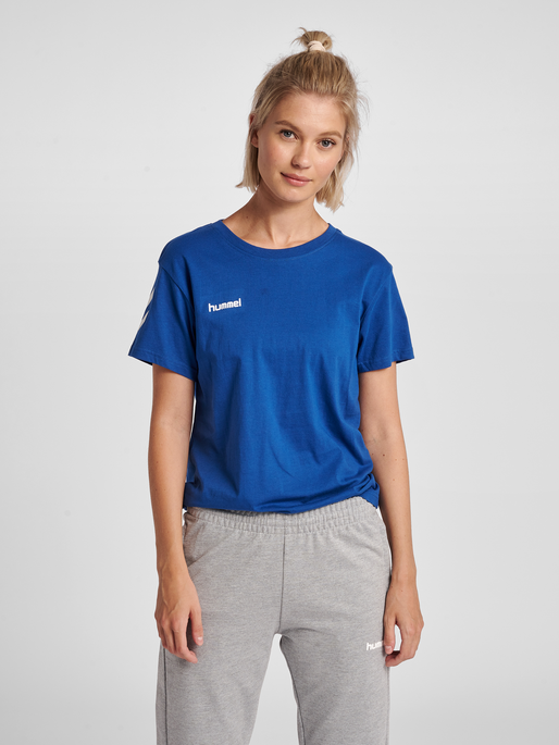 HUMMEL GO COTTON T-SHIRT WOMAN S/S, TRUE BLUE, model