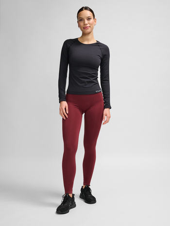 hmlCLEA SEAMLESS TIGHT T-SHIRT LS, BLACK MELANGE, model