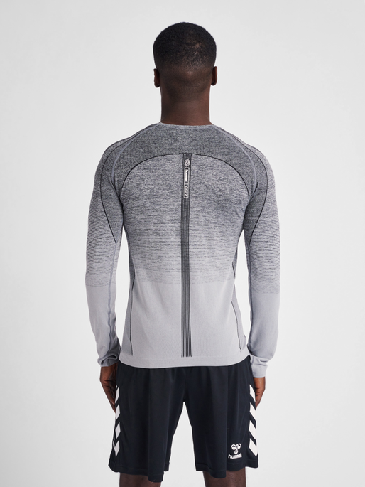hmlGG12 TRAINING SEAMLESS L/S, BLACK MELANGE, model