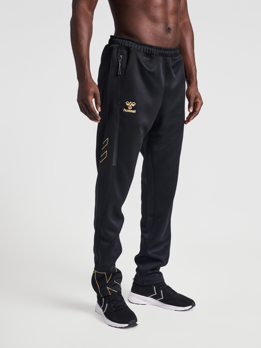 hmlCIMA XK PANTS, BLACK, model