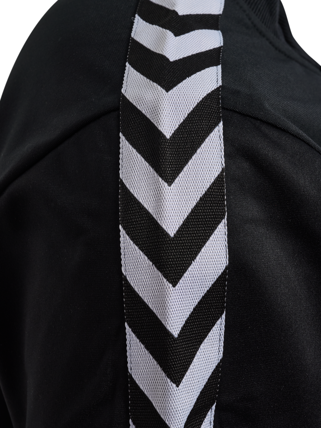 HUMMEL CLASSIC TRACK JACKET, BLACK, packshot