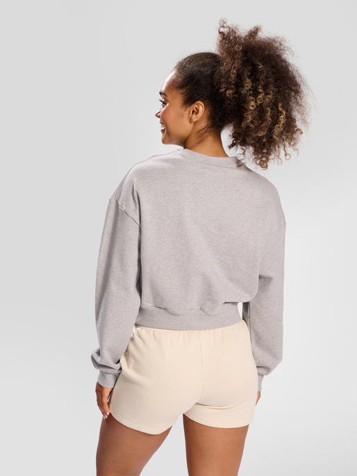 hmlLGC DACIA SWEATSHIRT, 2006, model