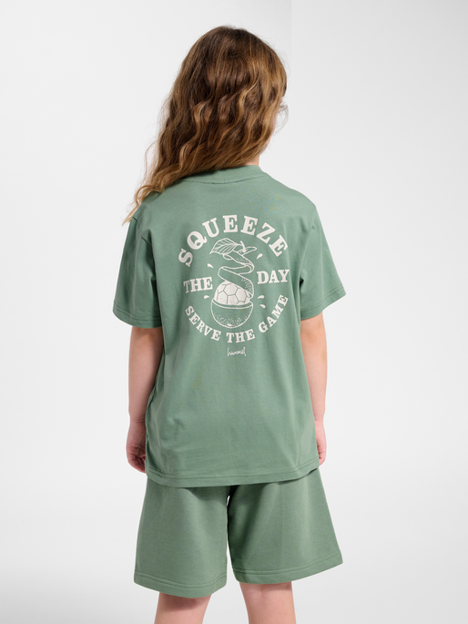 hmlJR REG GRAPHIC T-SHIRT S/S, GREEN BAY, model