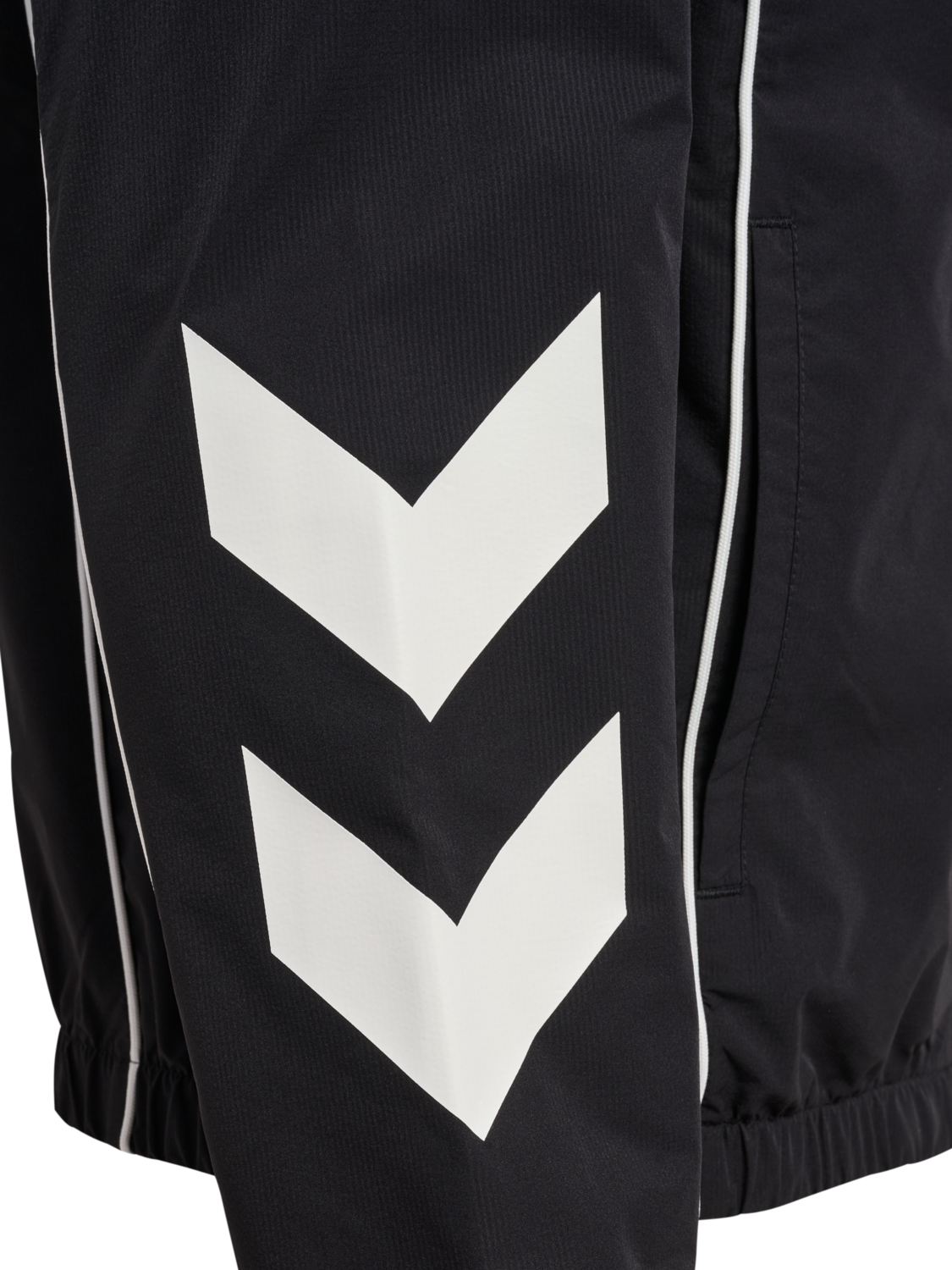 hmlI-D RIPSTOP M TRACK JACKET, BLACK BEAUTY, packshot