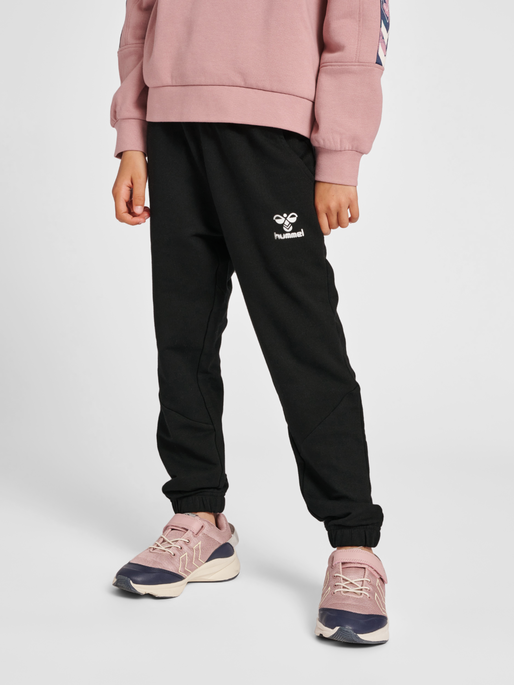 hummel PANTS - BLACK |