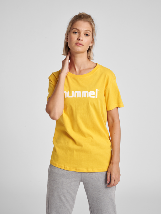 HUMMEL GO COTTON LOGO T-SHIRT WOMAN S/S, SPORTS YELLOW, model