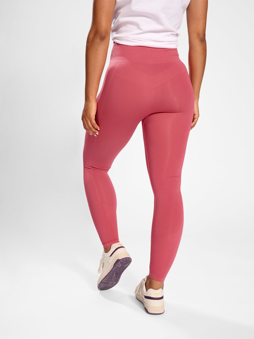 hmlTIF SEAMLESS HIGH WAIST TIGHTS, MINERAL RED, model