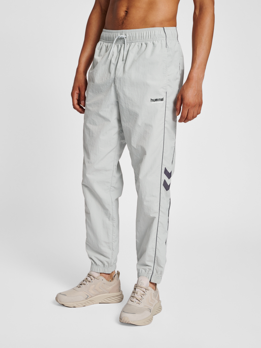 hmlLGC CELAB REGULAR PANTS, HARBOR MIST, model