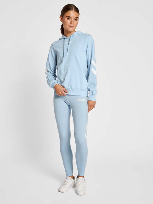 hmlLEGACY WOMAN HOODIE, 7188, model