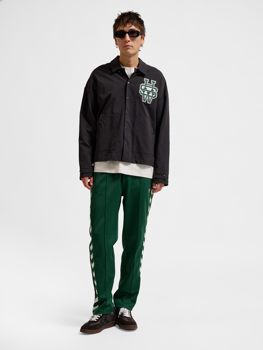 hmlCOACH JACKET HSW, BLACK, model
