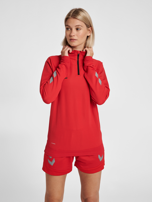 hmlLEAD WOMAN HALF ZIP , TRUE RED, model