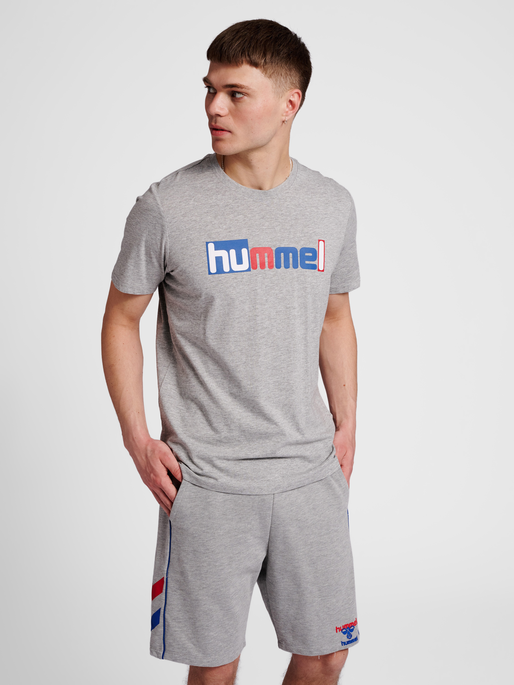 hmlIC MARTY T-SHIRT, GREY MELANGE, model