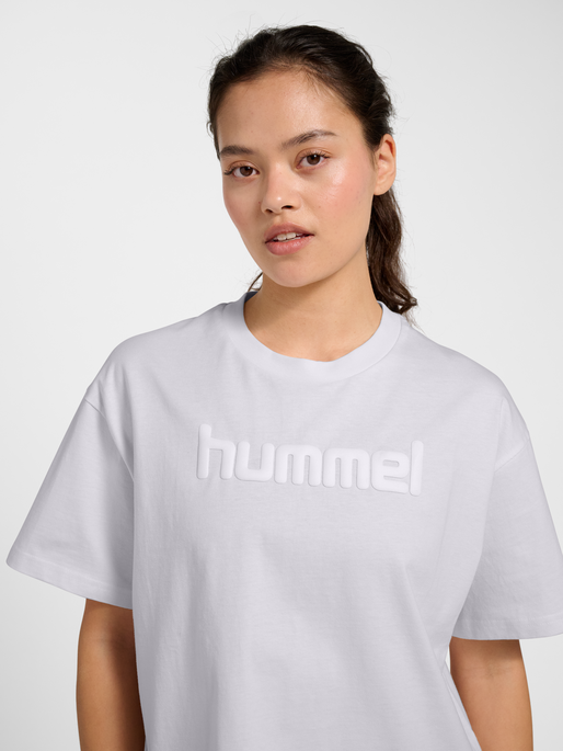 hmlKEEPER GRAPHIC W T-SHIRT S/S, WHITE/WHITE, model