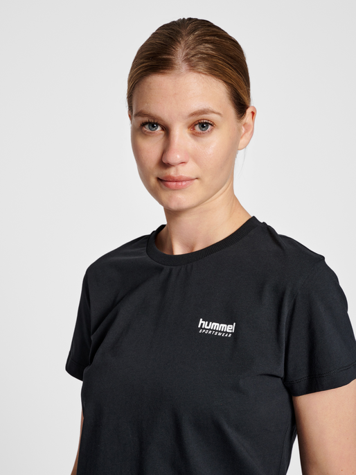 hmlLGC KRISTY SHORT T-SHIRT, 2001, model
