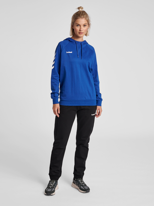 HUMMEL GO COTTON HOODIE WOMAN, TRUE BLUE, model