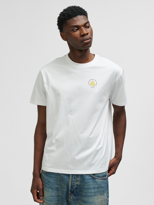 hmlLOOSE T-SHIRT S/S CALL US, WHITE, model