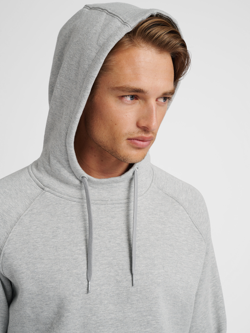 hmlRED HEAVY HOODIE, GREY MELANGE, model
