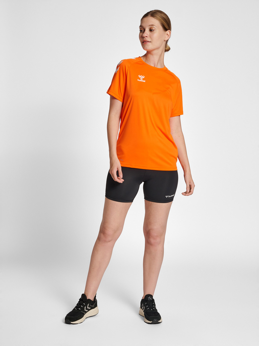 hmlCORE XK CORE POLY TEE  S/S WOMAN, ORANGE TIGER, model