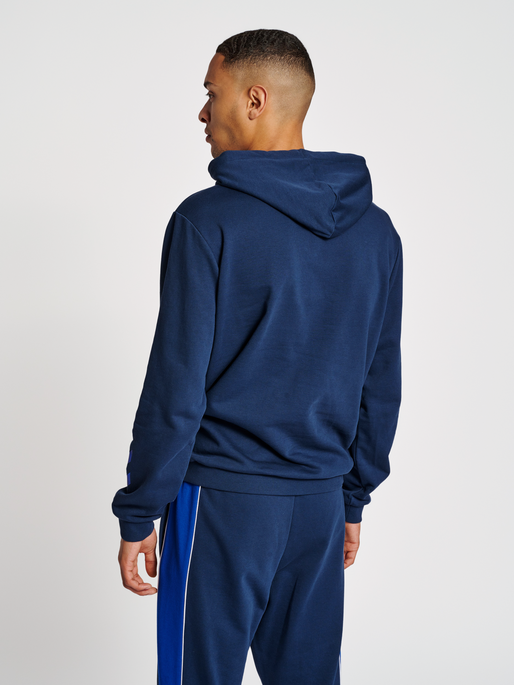 hmlLGC JULIAN HOODIE, 7459, model