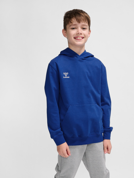 hmlGO 2.0 HOODIE KIDS, TRUE BLUE, model