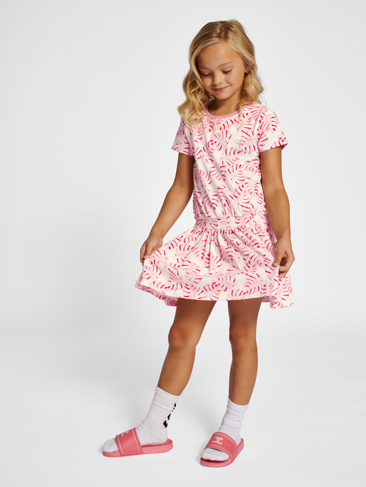 morfin Stikke ud Begrænse hummel ALEXA DRESS S/S - MARSHMALLOW | hummel.dk