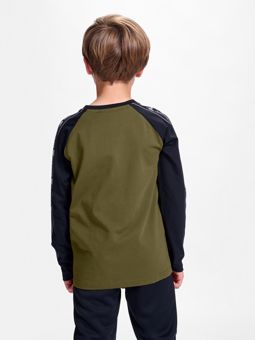 hmlJOEY T-SHIRT L/S, 6745, model