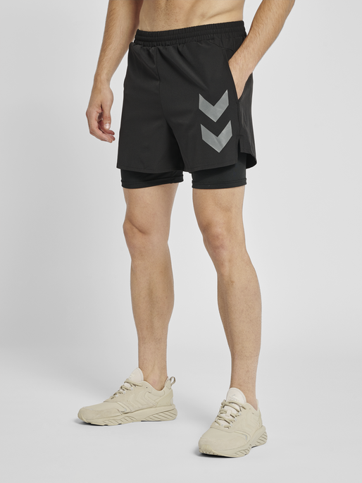hmlCOLTON 2 IN 1 SHORTS, BLACK, model