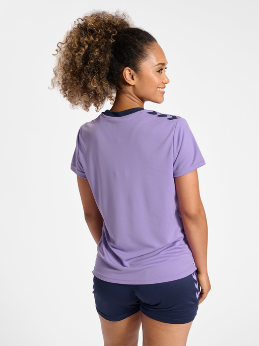 hmlSTALTIC POLY JERSEY S/S WOMAN, PAISLEY PURPLE, model