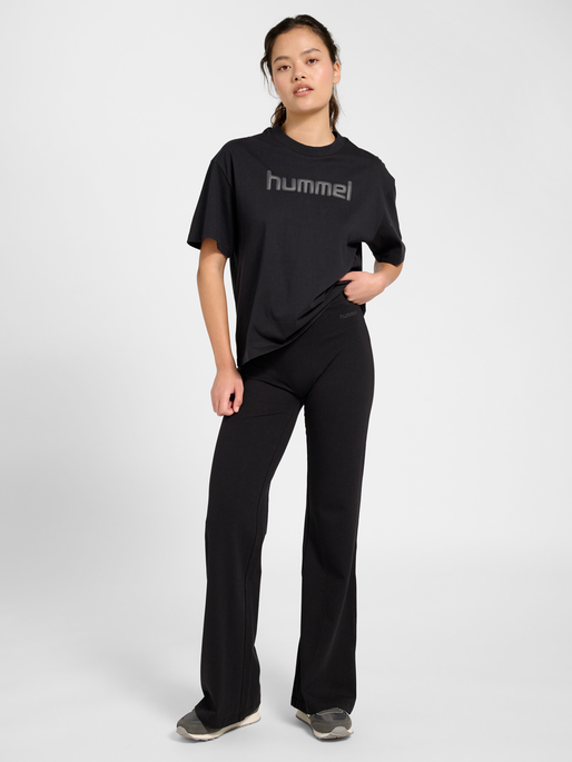 hmlSOFT FLARE TIGHTS, BLACK, model