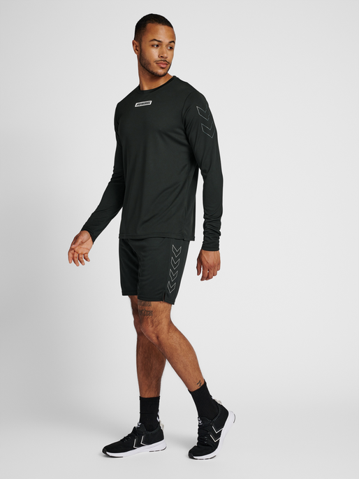 hmlTE TIHALT SHORTS, 2001, model