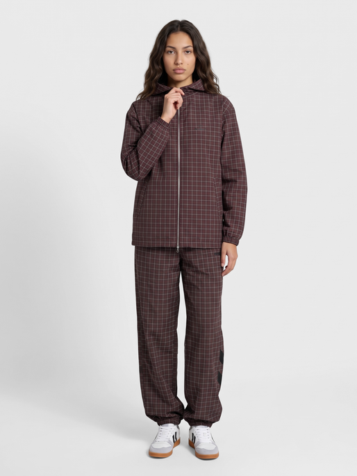 hmlI-D CHECK ZIP HOODIE, CHECKERS, model