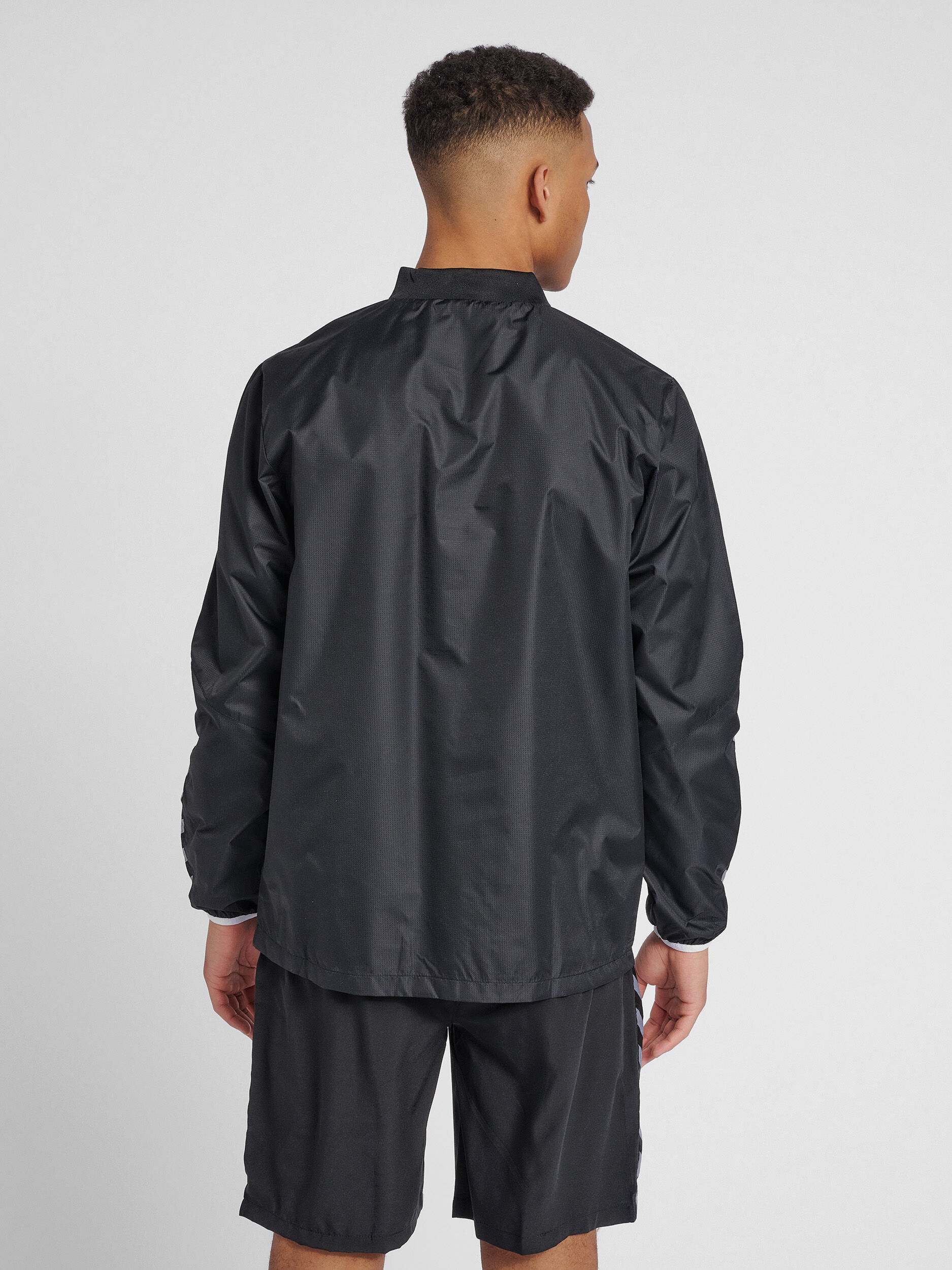 hummel AUTHENTIC WIND BREAKER BLACK hummel