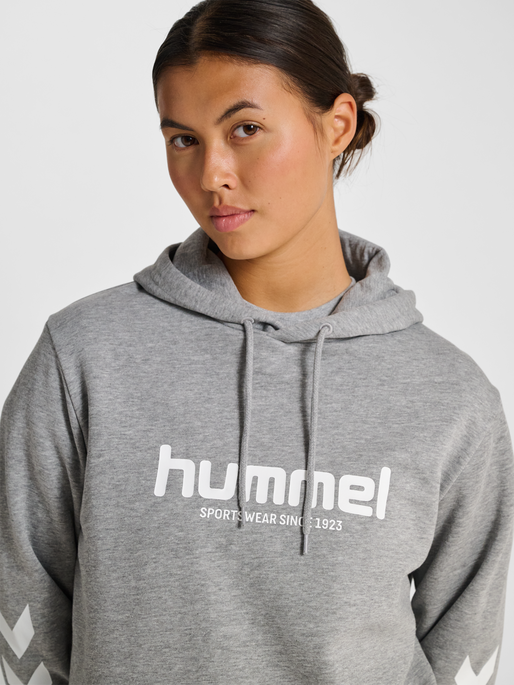 hmlLEGACY 2.0 W HOODIE, GREY MELANGE, model